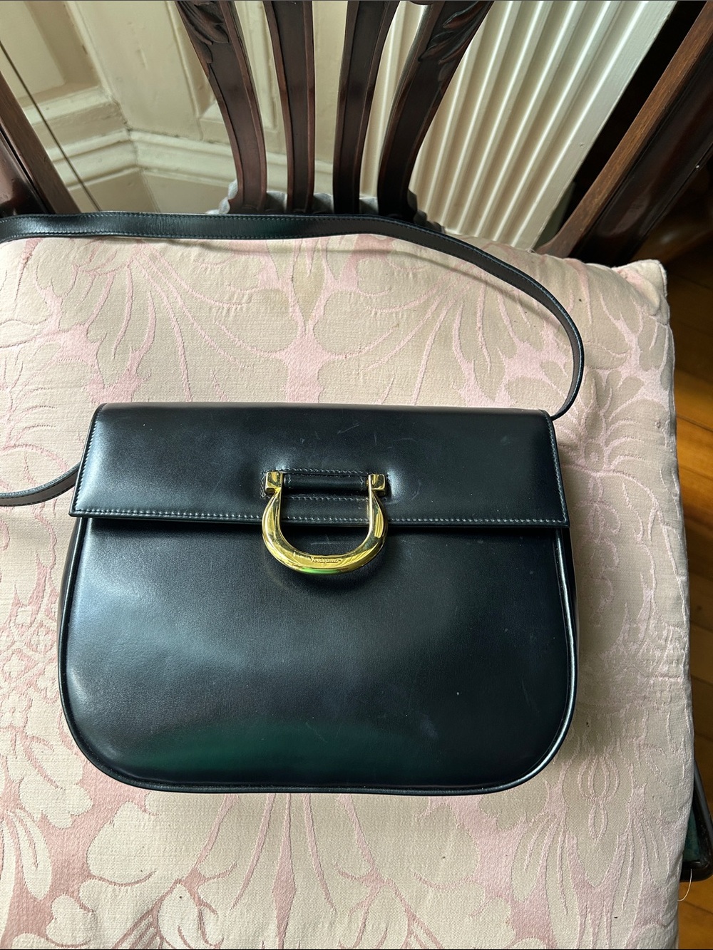 Salvatore Ferragamo Black Leather Shoulder Bag with Gold Hardware - Picture 2 of 4